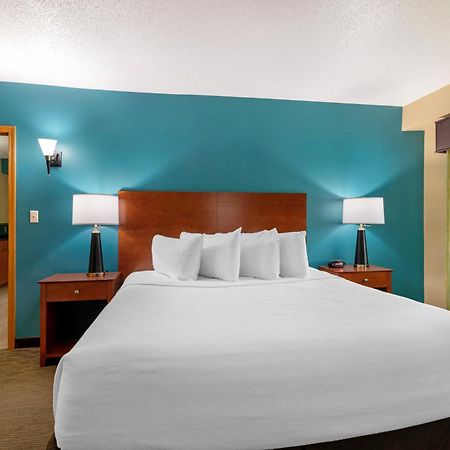 Best Western Plus Plattsburgh Bagian luar foto