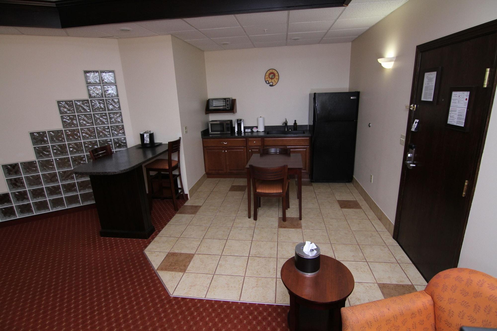 Best Western Plus Plattsburgh Bagian luar foto
