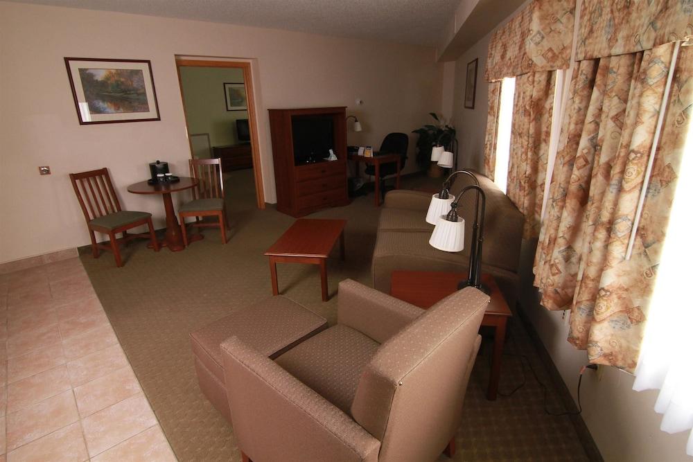 Best Western Plus Plattsburgh Bagian luar foto