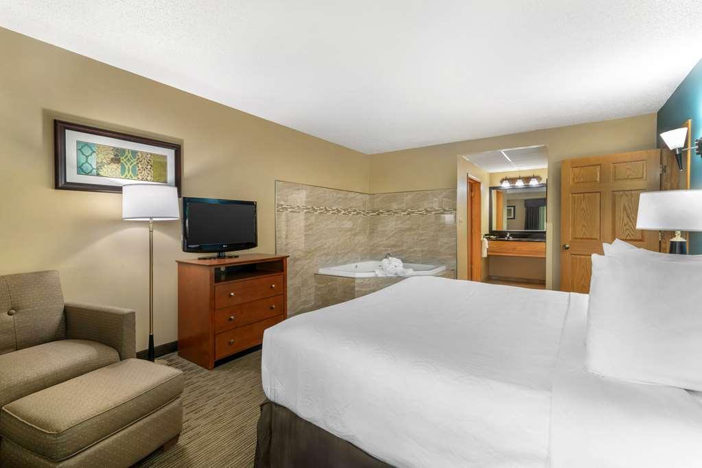 Best Western Plus Plattsburgh Ruang foto